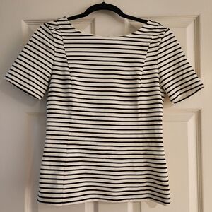 BANANA REPUBLIC - Sz 4(stretch)- BLACK-WHITE STRIPE TOP